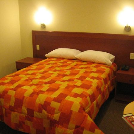 Hotel Sunflowers Inn Lima Luaran gambar