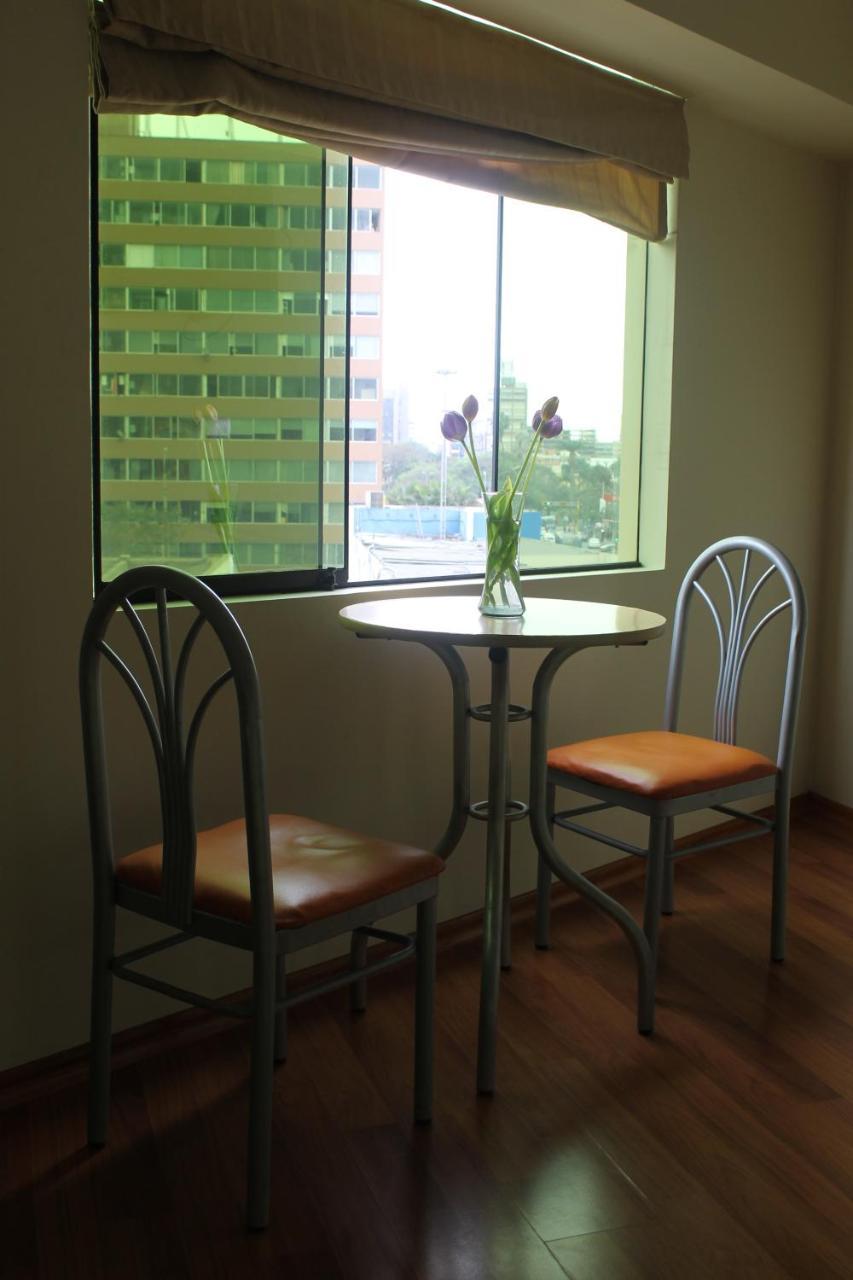 Hotel Sunflowers Inn Lima Luaran gambar
